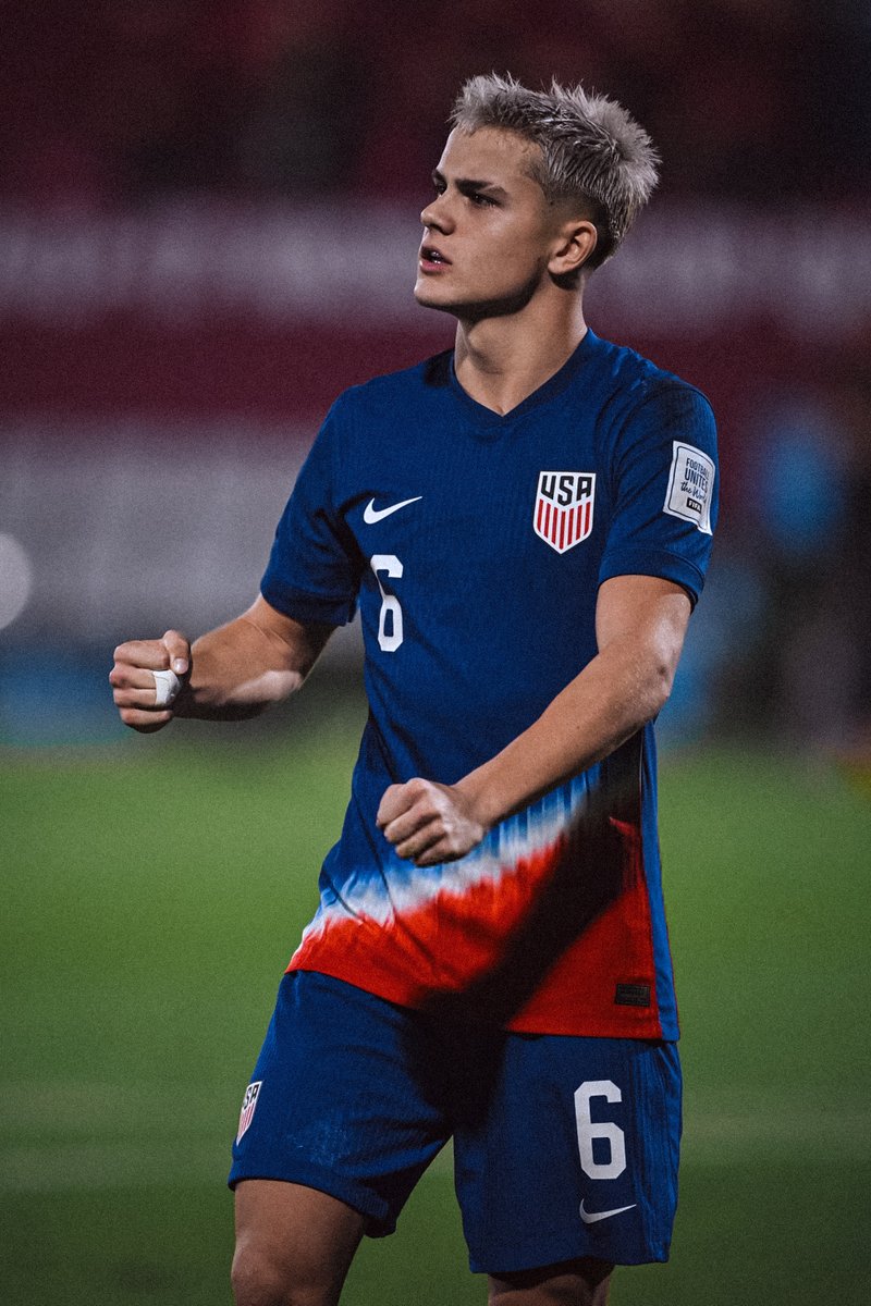 Vote for Cav!

Cavan Sullivan is up for <a href="/ussoccer/">U.S. Soccer</a>'s Young Male Player of the Year: philaunion.co/csypoty

#DOOP | <a href="/USYNT/">U.S. Soccer YNT</a>