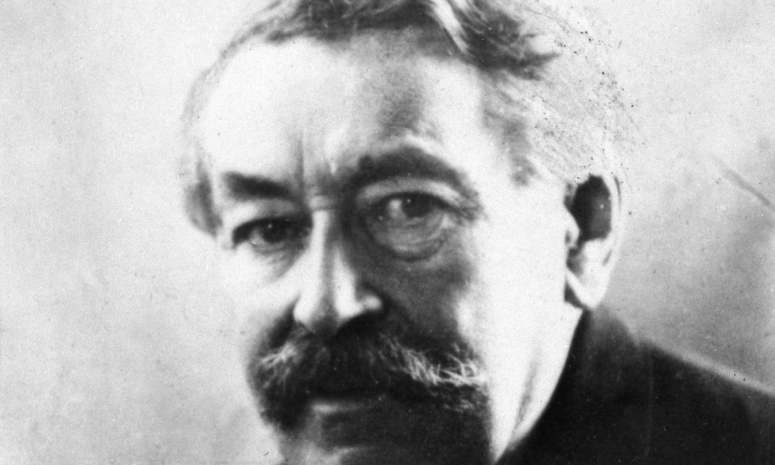 "La laïcité est le ciment qui maintient notre maison commune debout"  #Marianne