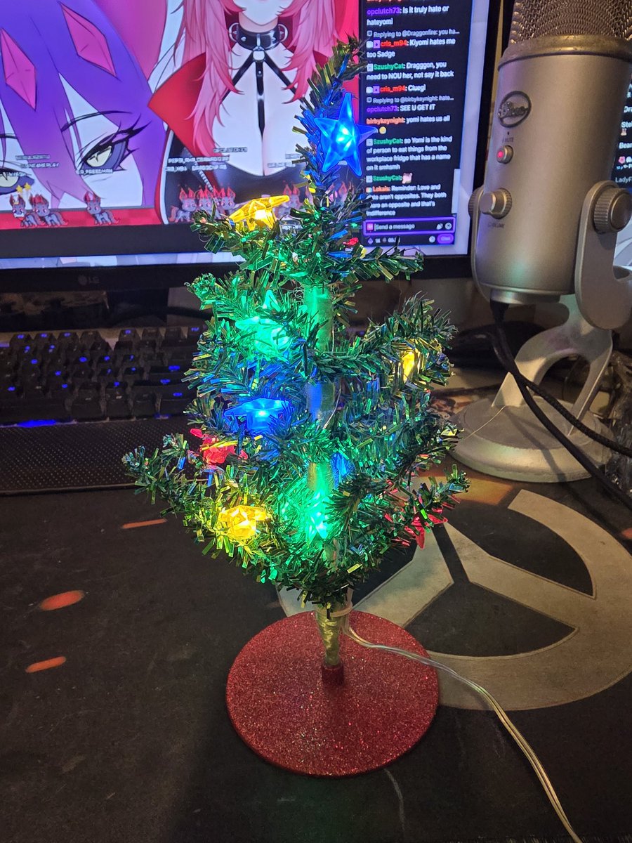 projectkatio's tweet image. It was a lot of work, but the Christmas tree is finally up!