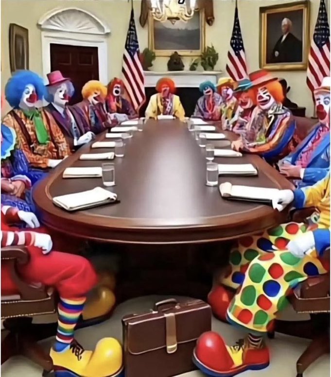 realXanderXjork's tweet image. The prefect description of the Trump administration #TheView