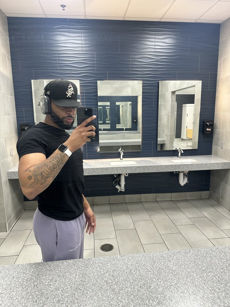 ekay (@ekfrmtx) on Twitter photo 