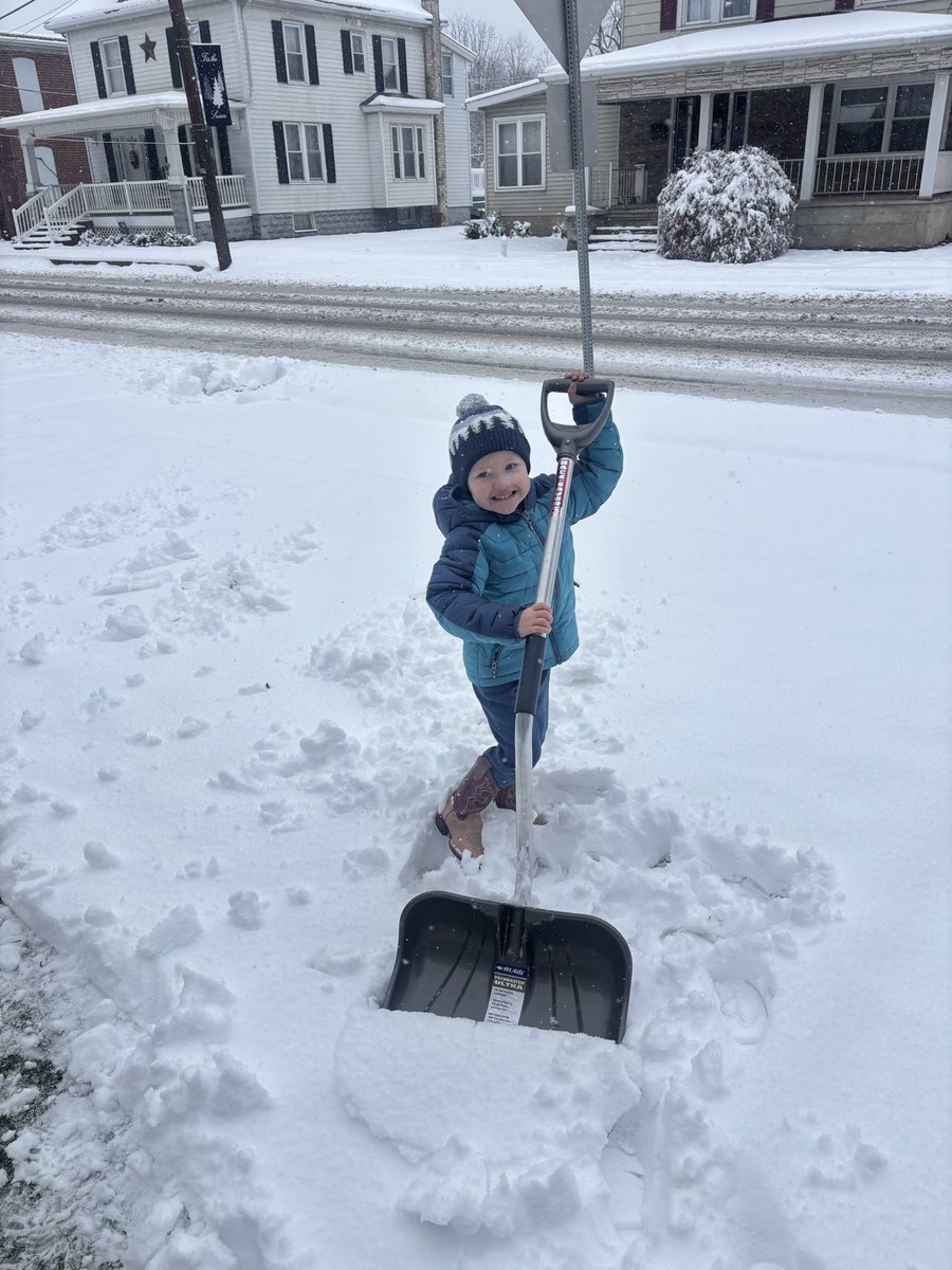 BBlairboyd's tweet image. Since ICE took all the cheap labor in my neighborhood I had to settle for child labor.