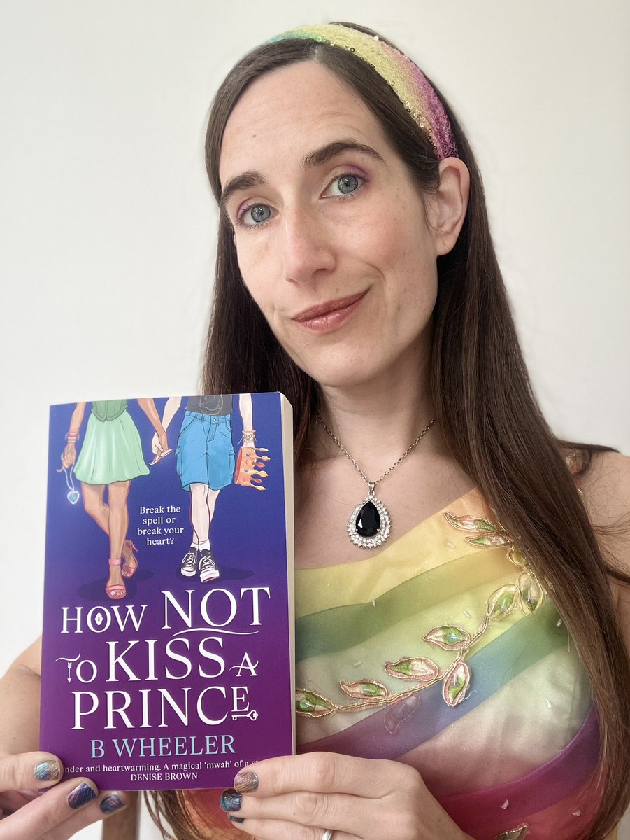 BWheelerBooks's tweet image. Happy December! ❄️
I’m B Wheeler and this is me with my debut novel, YA fairytale romcom How NOT To Kiss A Prince.
I work in a school, run writing workshops for teens, write YA and MG books, and love all things rainbow 🌈
Nice to (re)meet you!