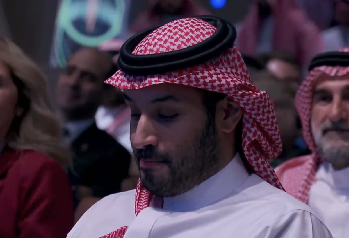 ٣ محاور رئيسية لسمو ولي العهد في طموحه ورؤيته:

مستعينين بالله عز وجل ومتوكلين عليه لاستمرار المسير بثبات نحو تحقيق أهدافنا

إنجازات السعودية الكبيرة خلفها جهود أبناء وبنات المملكة

خدمة المواطنين أولويتي 

💚💚💚