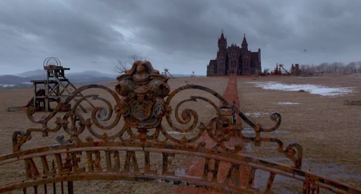 fanaticjustforu's tweet image. not my house but i know my way around