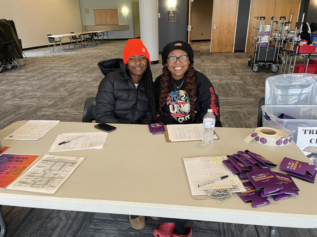 CareerTech_TPSD's tweet image. Day 2 of the HOSA Blood Drive is going on now. Thanks to Vitalant and the students and staff who are participating.🩸🆎 #donate #healthscience #tpsd