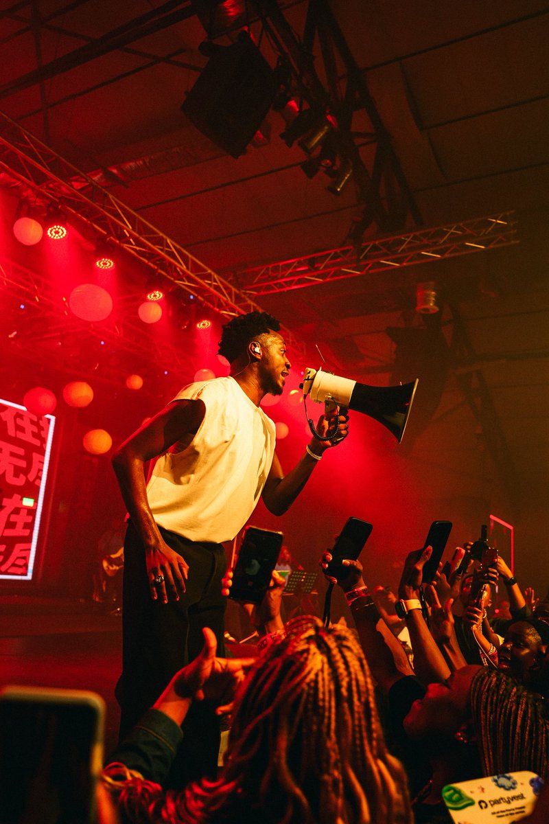 Look at us, we are just having fun😎😜