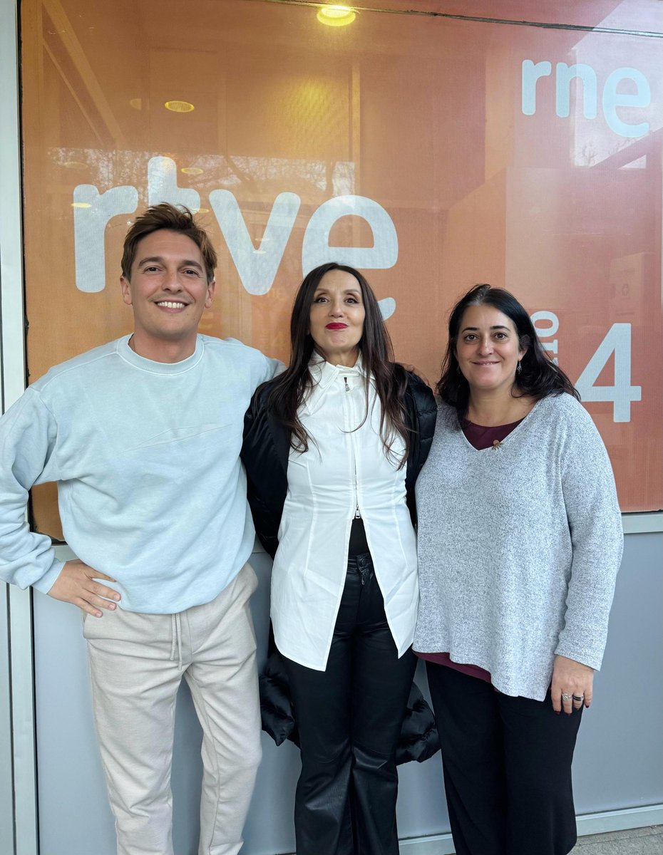 🎤I traca final del Xavifòrnia entrevistant la MERAVELLOSA <a href="/LuzCasalOficial/">Luz Casal</a> 😍

La cantant torna amb 'Me Voy a Permitir', un disc profund, ple de declaracions vitals, coratge, pèrdues i renaixements. 

📻 rtve.es/a/16842035/