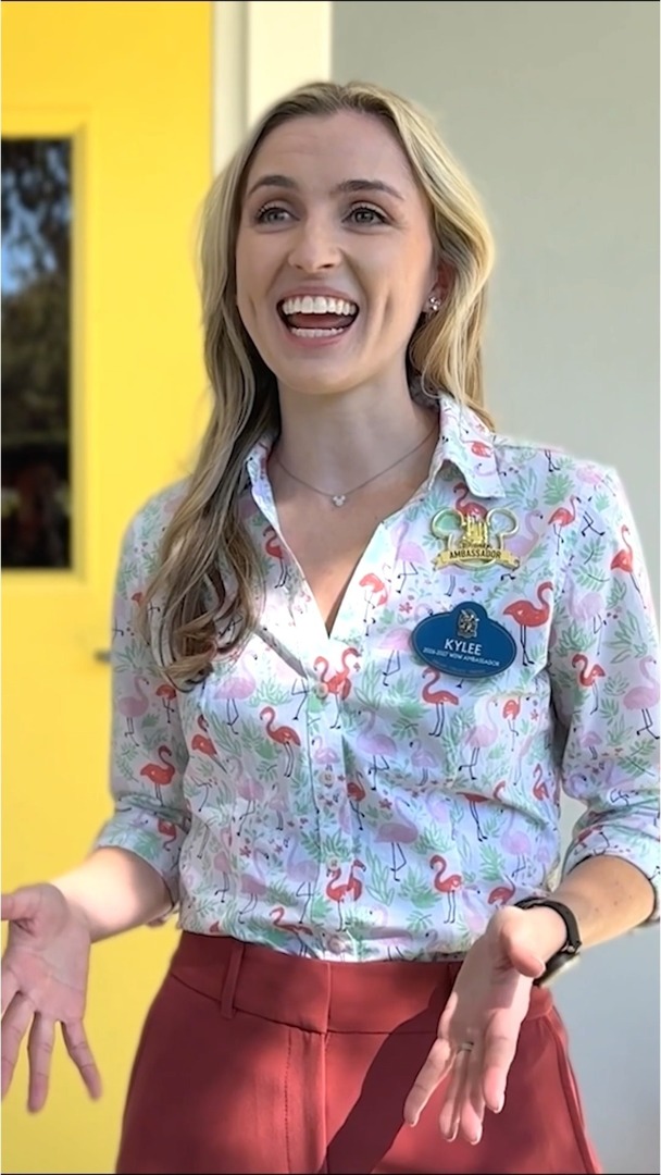The latest video from Walt Disney World Ambassador Kylee Withers highlights the incredible work happening at The Learning Center—Disney's exclusive, onsite childcare hubs for Cast Members—where they recently delivered some pure story time fun!

#SeasonOf… instagr.am/p/DRxdv9xiWwU/