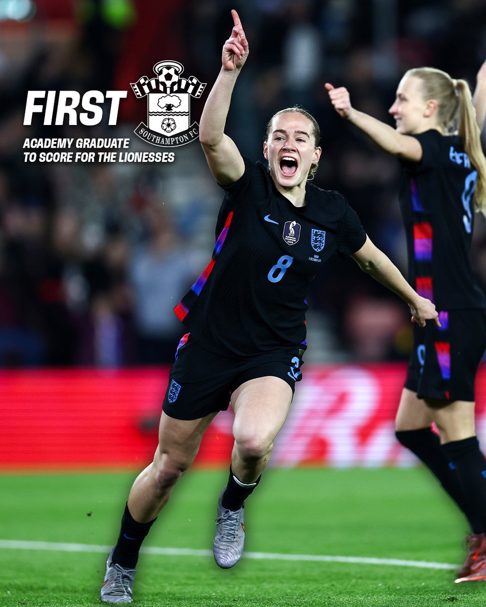 SaintsFCWomen's tweet image. Written in the stars at St Mary's ✨