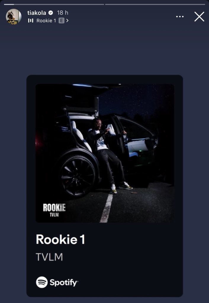 Springfield_945's tweet image. Tiakola a rejoint le train TVLM faites de même svp 💆🏾‍♂️