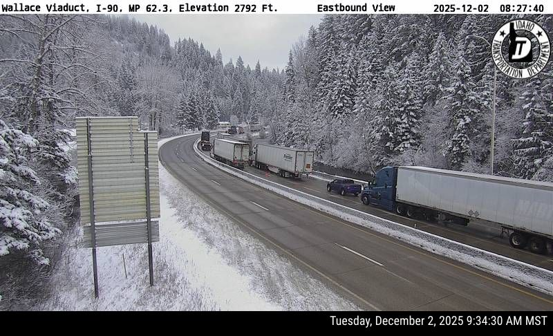 Backup on the way to Lookout Pass #idwx