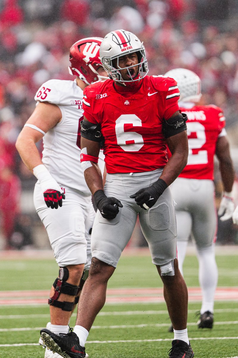 OhioStAthletics's tweet photo. 𝐍𝐨. 𝟏 𝐁𝐮𝐜𝐤𝐞𝐲𝐞𝐬 🆚 𝐍𝐨. 𝟐 𝐇𝐨𝐨𝐬𝐢𝐞𝐫𝐬

The two remaining undefeated teams will go head-to-head at Lucas Oil Stadium this Saturday 👀

#GoBucks | 🔗: https://t.co/UpHDJk7AmC https://t.co/Bw1GkDjS2F