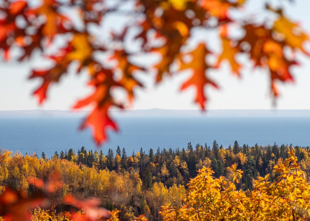 DocAtCDI's tweet image. Enjoy #OurEarthPorn!
(Steal This Hashtag for your own &amp;amp; join the community of Nature Addicts! )

Lake Superior and Wisconsin from Minnesota&apos;s North Shore [OC] [3832 x 2737] 
Photo Credit: Yarinareth 
.