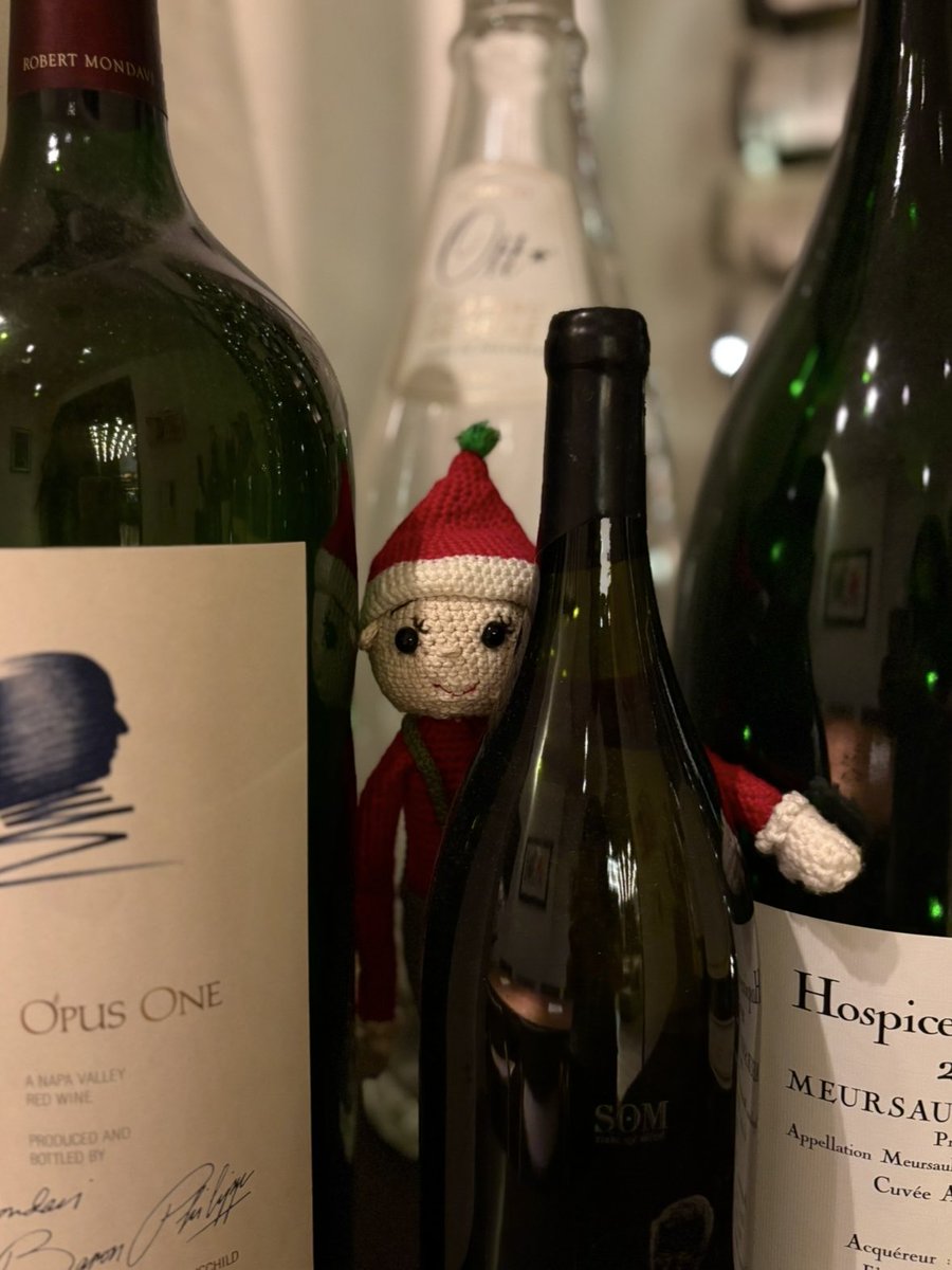 sohmbar's tweet photo. Where’s Aldo? Every day in December, Sohm on the Shelf will be hiding in a new spot around the wine bar. The first person to find him at lunch and at dinner wins a special treat: a glass of house wine, an order of fries, or a dessert of your choice. Let the holiday hunt begin! https://t.co/ti67fFiVVf