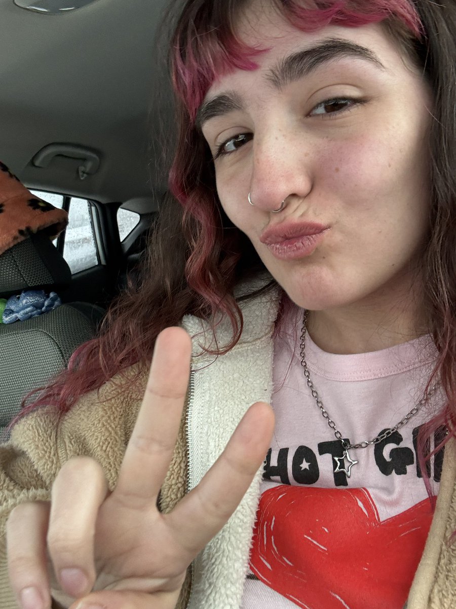 HALEY! ⋆.˚✮ tweet media