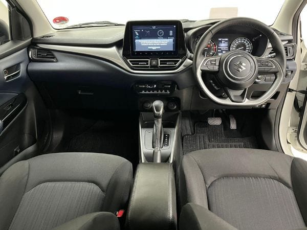 REALHAZEL_CAR's tweet photo. 2025 SUZUKI BALENO 1.5  GLX

Mileage:   4000km
Transmission: Automatic 
Color: White 
Fuel: Petrol 
Body Type: Hatchback 
Extras: Cloth upholstery.

Cash Price: R265  000

Installment Est R4 500pm

Call or WhatsApp 068 442 3162

 WhatsApp only 076 934 9110 https://t.co/MUmnRNOt9m