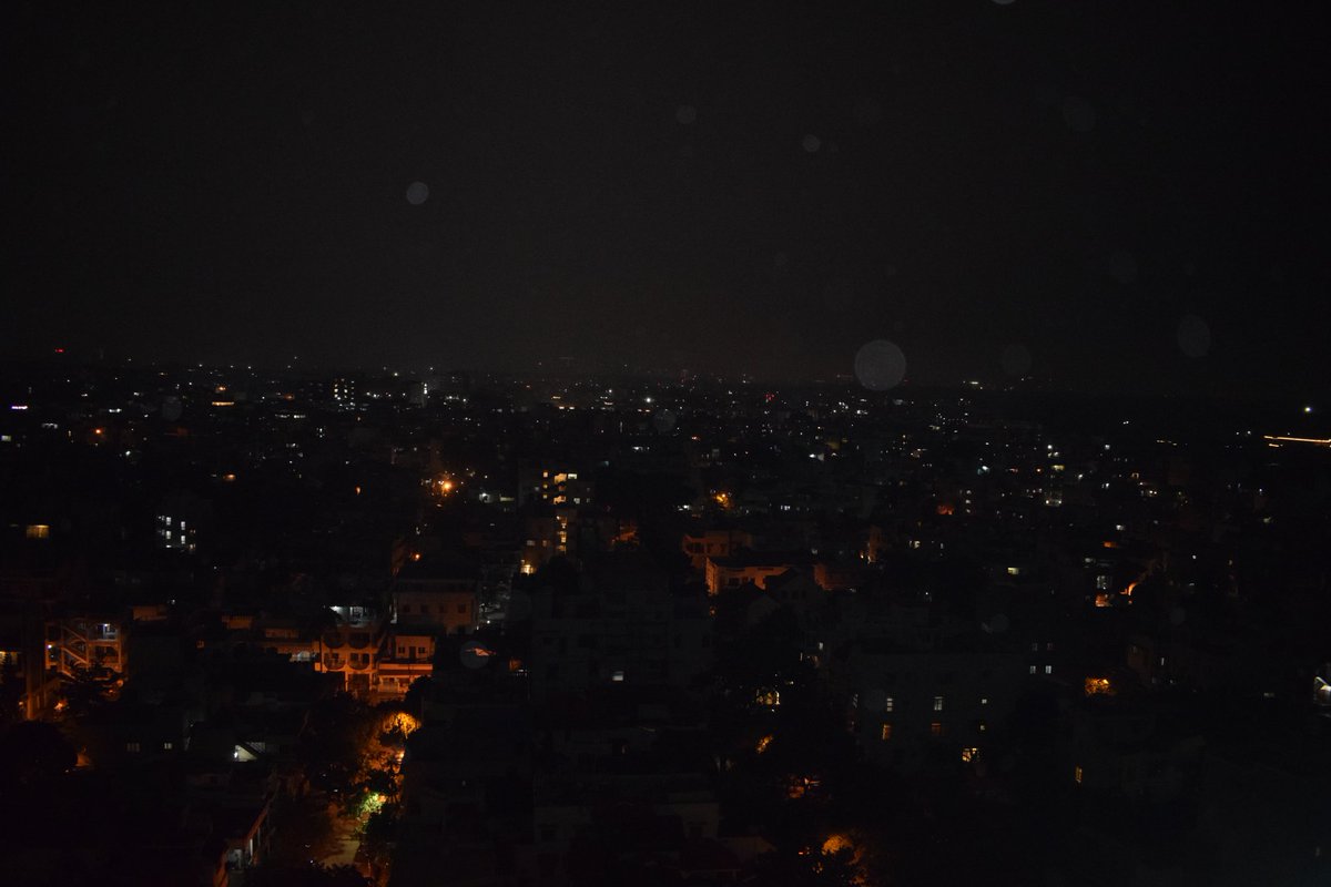 Ashuuuuu007's tweet photo. ZoEnergy, conversations, and builders everywhere! 🚀
Sui Earnings Side Event turned into a rooftop full of ideas, learnings &amp; late-night connections. 🔥
#SuiNetwork #SuiEarnings #Web3Community #CryptoBuilders #BangaloreEvents #IBW2025 #Web3India https://t.co/t0dlHZIb5c