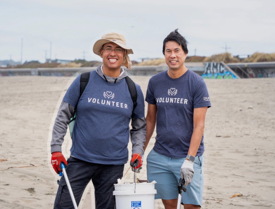 BlueShieldCA's tweet image. It’s Giving Tuesday—a day where the power of generosity takes center stage to uplift and transform communities! So far in 2025, Blue Shield employees have volunteered more than 48,600 hours and contributed over $1.3 million in donations with the company match. In honor of…