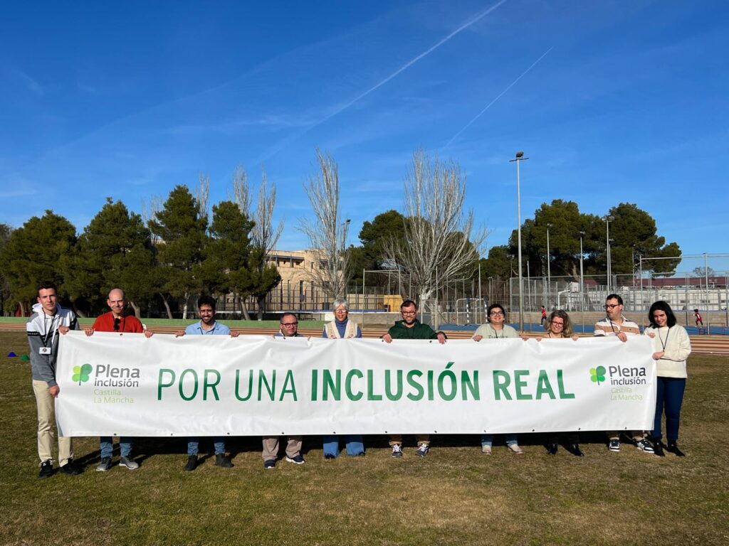 La Plataforma regional reclama igualdad real y participación plena con motivo de la celebración del #3D, Día de la Discapacidad. Bajo el lema: “Nuestros derechos, nuestra voz” plenainclusionclm.org/2025/la-plataf… #DíaDeLaDiscapacidad