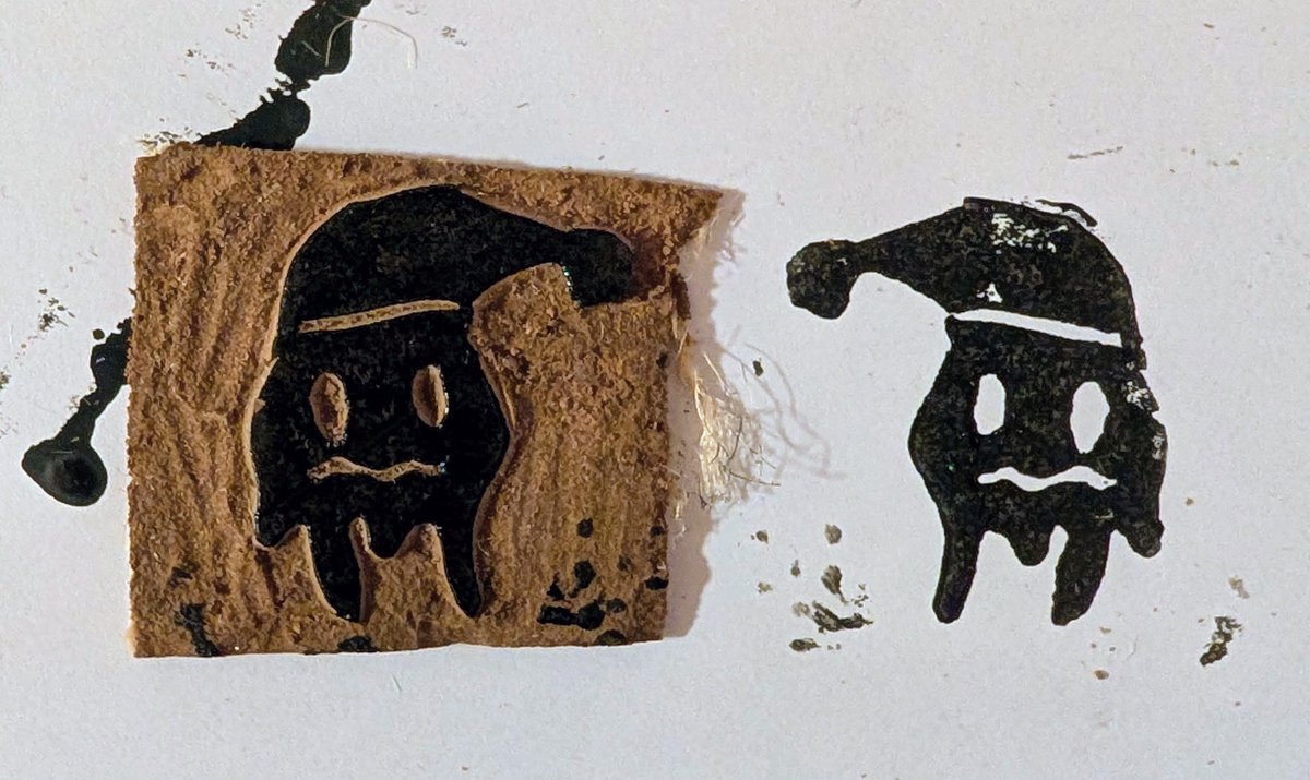 Heute ist zwar Türchen 2🎄 dran aber es ist auch Acid Techno Dienstag deswegen crossover:
🫠+🎅