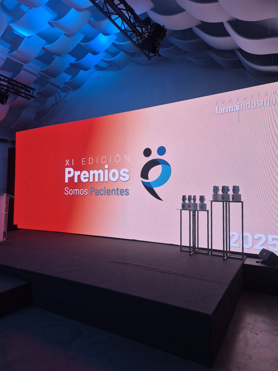 🔝 Ya estamos en la gala de entrega de los XI Premios Somos Pacientes donde estamos nominados por la iniciativa #AsocciAcción en la categoría #Sociedad. 

Ojalá tengamos suerte 🍀 y nos llevemos el Premio a #Andalucía 

#PremiosSomosPacientes