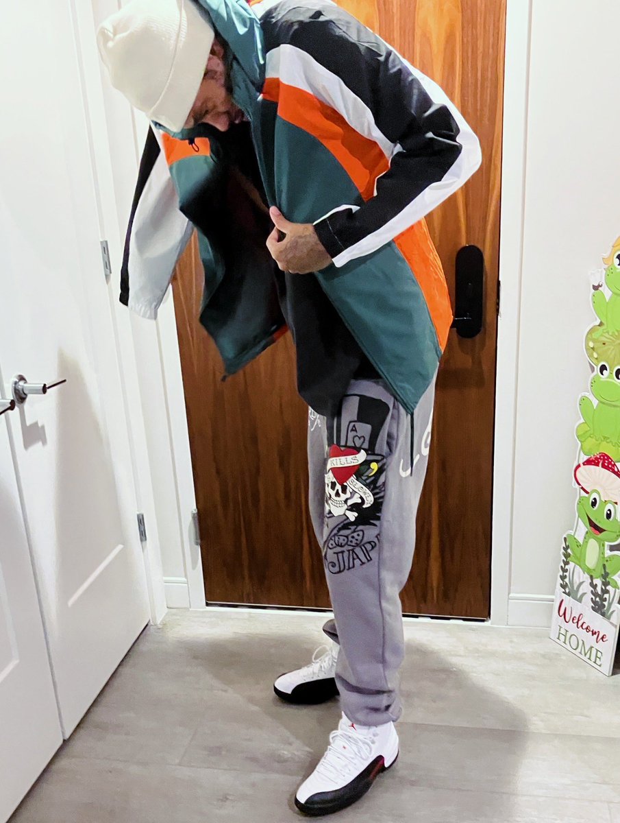 1StoppHatnn's tweet photo. 💚🤍🧡 https://t.co/KoiyaaLqv5