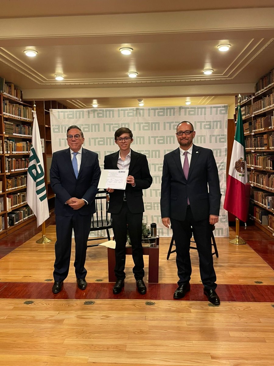 Felicitaciones a ganadores del Concurso de ensayo político <a href="/PremioALujambio/">Premio A. Lujambio</a> <a href="/CentroLujambio/">C.E. Alonso Lujambio</a> <a href="/ITAM_mx/">ITAM</a> 2025
Gracias Ministro en retiro <a href="/LaynezPotisek/">Javier Laynez Potisek</a> <a href="/SCJN/">Suprema Corte</a> por la conferencia sustentada
<a href="/ExITAM/">ExITAM</a> <a href="/CPoliticaITAM/">CienciaPolítica ITAM</a> <a href="/MarioSandovalI1/">Mario Armando Sandoval Islas</a> <a href="/UniGenova/">Università di Genova</a> <a href="/c444ro/">cabrolina</a> <a href="/TecdeMonterrey/">Tecnológico de Monterrey</a> <a href="/IBERO_mx/">IBERO CDMX</a> <a href="/UNAM_MX/">UNAM</a>