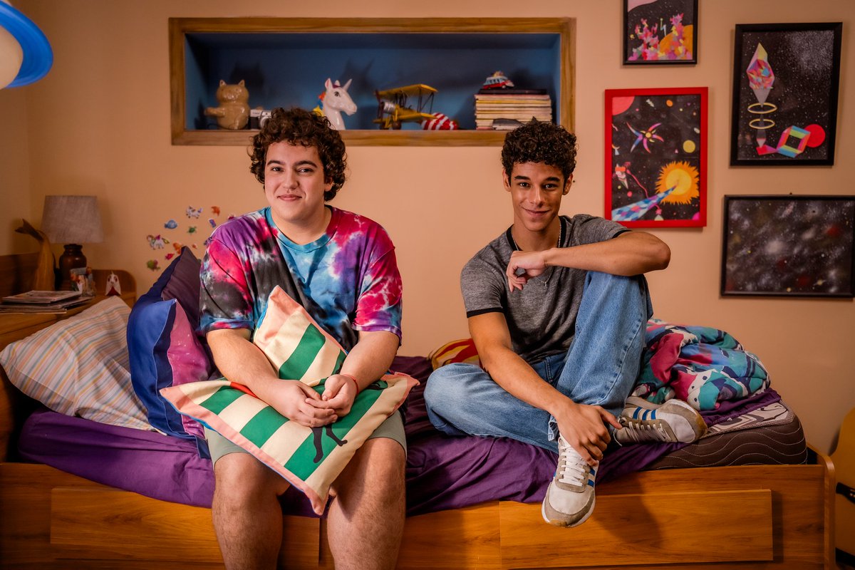 multiversobra's tweet image. LINDOS! O filme 'Quinze Dias' terá um painel na CCXP 25!

O filme é uma adaptação do livro do Vitor Martins.