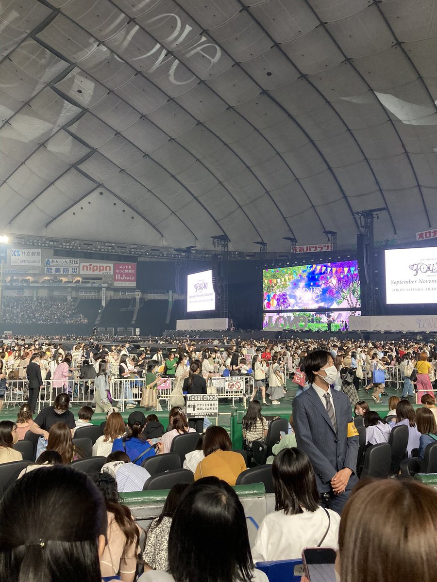 ✩.*˚ tweet media