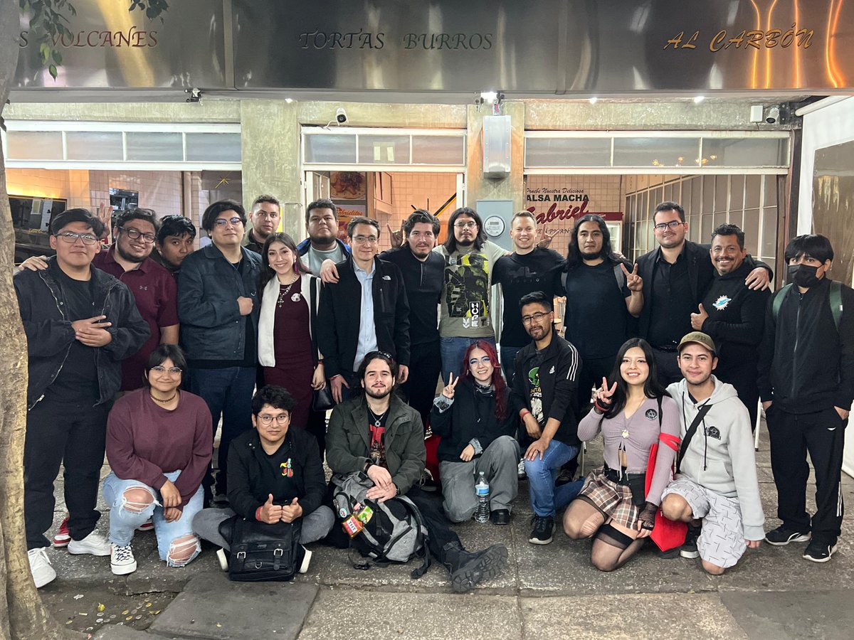 Another amazing <a href="/Halo/">Halo</a> event to close the year with #SpartanFest2025! ❤️

The <a href="/FDelApocalipsis/">Forgers Del Apocalipsis</a> Forge team finally reunited, hung-out with our friend <a href="/Unyshek/">John Junyszek</a>, enjoyed the event with my beloved <a href="/Misao_Bahal/">Misao_Bahal</a> and, of course, having a blast with the MX Halo community! 🇲🇽