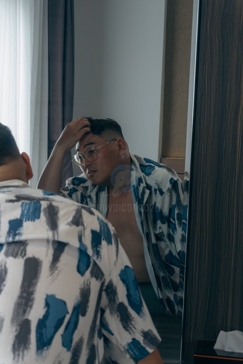 chuvoicon2020's tweet image. Lỡ cả đời này không rực rỡ thì sao?