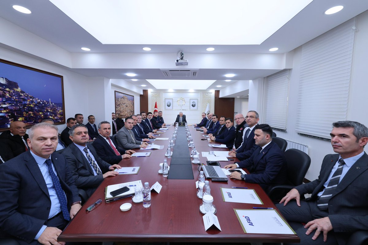 Mardin Valiliği tweet media