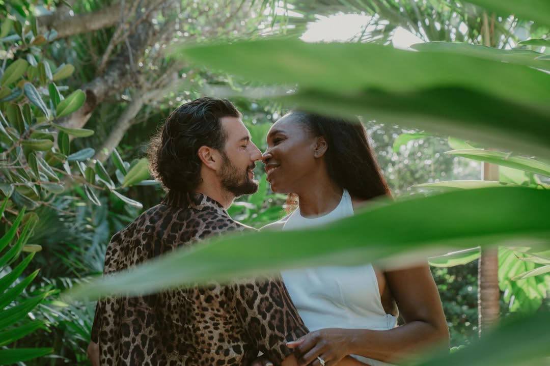 DOUZIE25's tweet photo. Venus Williams is now engaged 💍

Her fiancé is the Danish-Italian actor Andrea Preti.

He is 37 years old. His filmography includes eight works.

Venus shared photos of them with the caption engaged 1/31/25

They announced their engagement after almost a year https://t.co/kLy7odvyTe