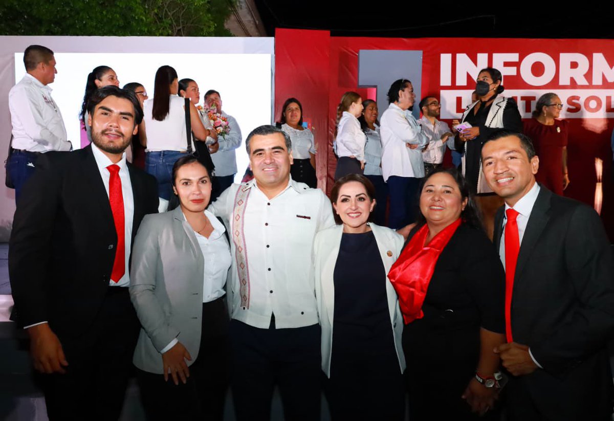 Enhorabuena, amiga Lupita Solís, por la rendición de tu primer informe.
Como homólogos, sé que la rendición de cuentas ante la ciudadanía promueve la transparencia, reconoce los avances alcanzados y reafirma el compromiso de seguir construyendo un mejor Colima.
#OtroColimaPorTi