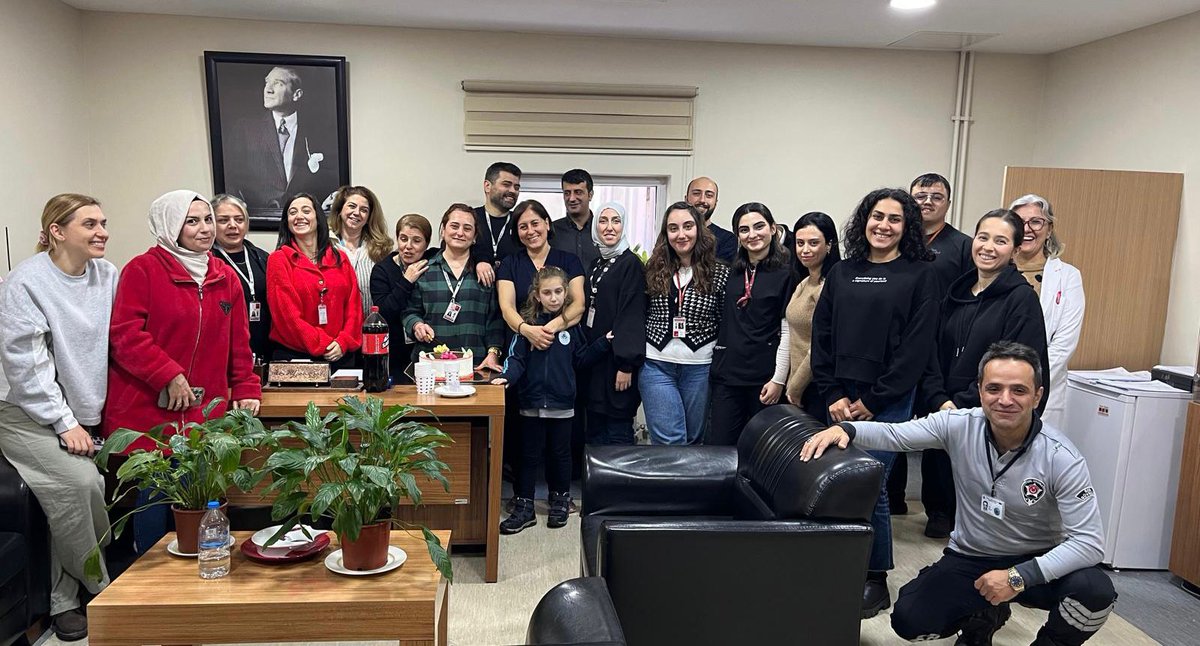 29 Kasım Tıbbi Sekreterler Günü Kutlu Olsun! 🎉
Hastanemizin vazgeçilmez unsurları, sağlık sistemimizin koordinasyon elçileri; kıymetli tıbbi sekreterlerimizin özel günü, kurumumuzda düzenlenen bir programla kutlandı.