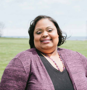 💜 These aren’t just stats. They’re survivors.  1,751 IPV cases in Detroit’s 5th &amp; 7th Precincts in 2024. Federal cuts halted our DV Advocacy Program. Help us raise $125K to bring it back. #GivingTuesday2025 (pictured: Treasure - DV Advocate) 
Donate: 🔗bit.ly/44H4mmI