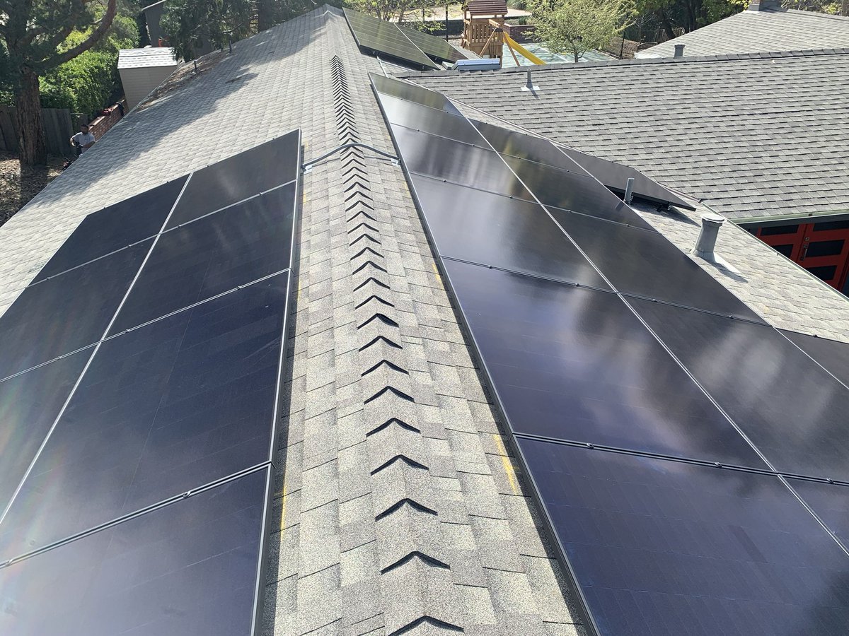 GoGreenAir's tweet photo. Advancing the transition to renewable power. ☀️
#SolarEnergy #SolarPower #GreenAir #GreenEnergy #Maxeon https://t.co/reaDpEvgXs