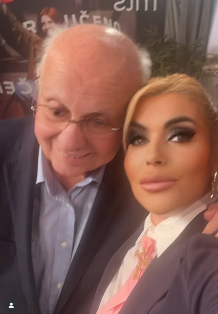 Ljubav ne zna za dogodine u isto vreme.