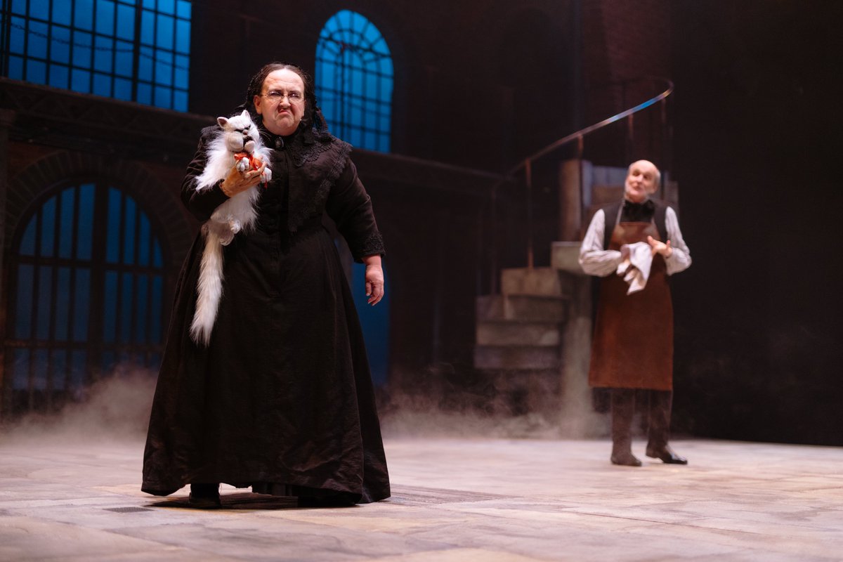 Hull Truck Theatre tweet media