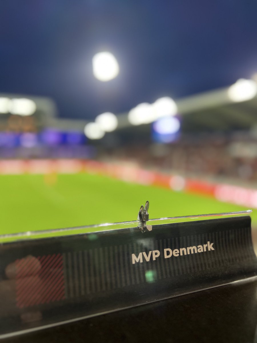 M_M_Pedersen's tweet photo. @scoutsattending Top class (like everything else related to scouting) at @fcmidtjylland.
You always feel welcome at the Dreams 99, the Ikast EDC Arena or the MCH Arena in Herning. https://t.co/APFe74txJz