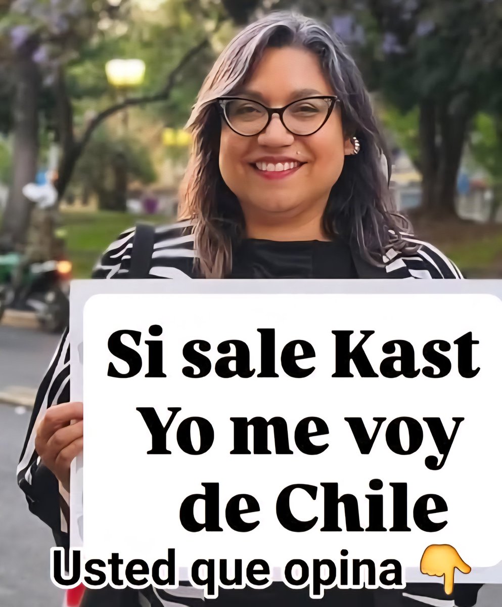 marce_amalia's tweet image. La ayudo con el pasaje con tal que se vaya..