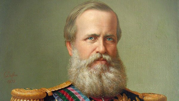 GutoZacariasMBL's tweet photo. Hoje, o maior estadista da história do Brasil completa 200 anos.

Dom Pedro II foi um homem apaixonado pelo Brasil e por aquilo que esse país estava destinado a ser, além de um monarca admirado em todo o mundo, sendo conhecido pela sua paixão pelas ciências, pelas artes e pela cultura.

Lembrar de Pedro II é lembrar do que poderíamos ter sido, mas também, claro, do que nascemos para ser: um império e um colosso do hemisfério sul. 

Que a sua competência e seu amor pelo Brasil sejam, novamente, a régua para aqueles que nos governam.