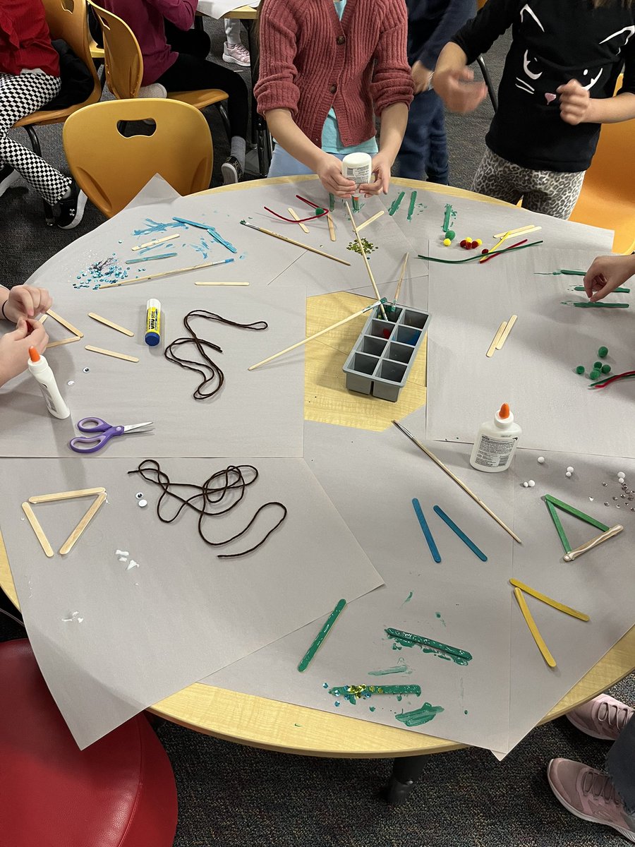 mmelegendree's tweet image. Making ornaments in grade 4 immersion  using materials from the maker space in the Learning Commons