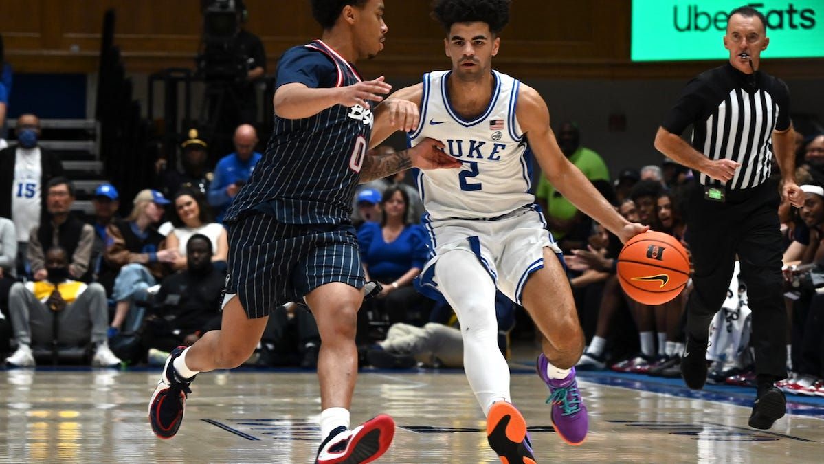 Duke basketball is one of the four No. 1 seeds in ESPN's first Bracketology of the season. dukewire.usatoday.com/story/sports/c…
