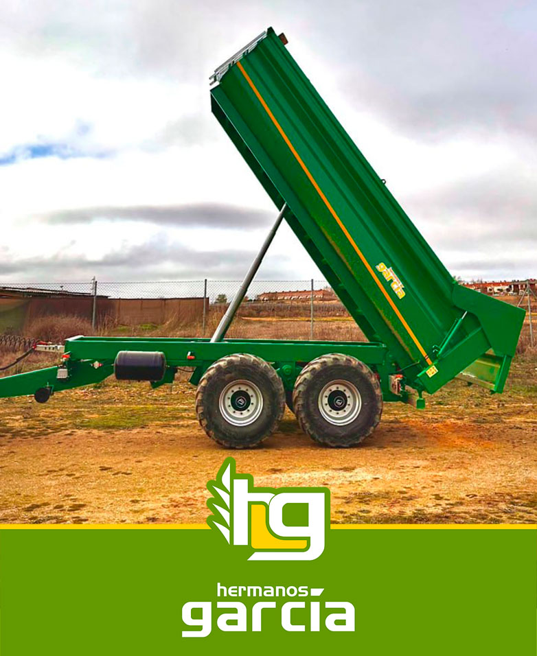 Este remolque de #Áridos del Retamal (Valladolid) es todo un espectáculo.👌
Una vez más, muchas gracias por las fotos y por la confianza! 👏👏
☎️+34 983 880 011 📱+34 679 656 492
📧r@remolqueshnosgarcia.com
🌐remolqueshnosgarcia.com
#Remolques #Cisternas #Esparcidores #abonadoras