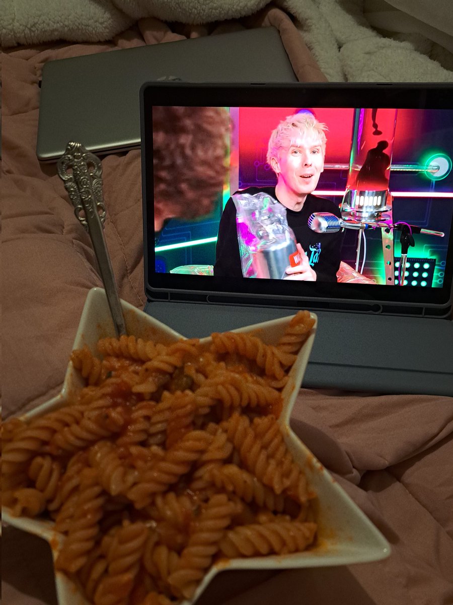vampinof's tweet image. pasta and phodcast. things are fine actually.
