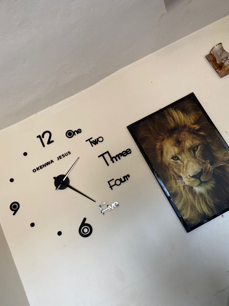 creativeclocks's tweet photo. @asher_kine Don’t you think you need one of this cute customized 3Dwallclock on your wall space? https://t.co/zbYO4WXw2S