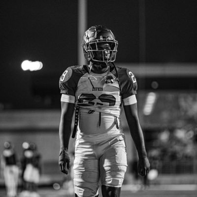 🚨RicoKnows Hidden Gem🚨

2026 RB Kylon Coleman (<a href="/ky_coleman0/">Kylon coleman</a>)
5'10, 180lbs, 3.2 GPA
Lufkin Texas, 
NCAA ID: 2204519300
Grade: D3/NAIA Starter

Kylon Coleman is a 3-down back, the tape shows above average burst, patience, the ability to stem defenders, and he runs routes like a