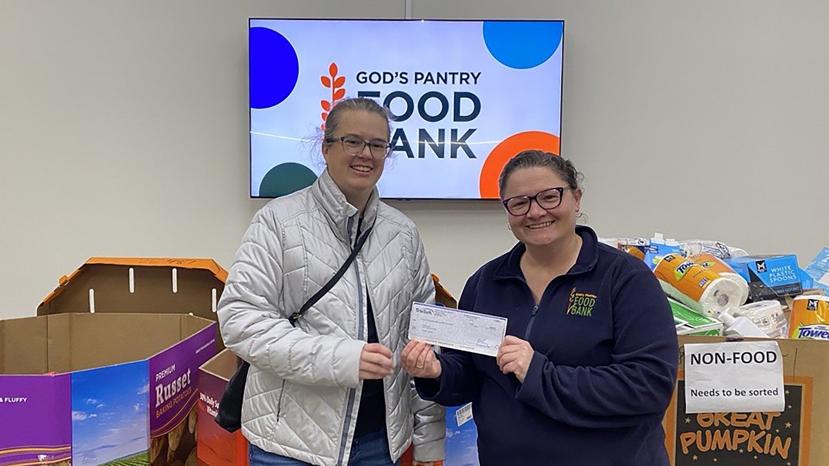 trinsoft's tweet image. This #GivingTuesday, we’re grateful for the chance to give back. 💙

Ahead of Thanksgiving, our team partnered with our sister company, @TrinDocs, to host a food drive supporting two local organizations working hard to fight hunger in our community.